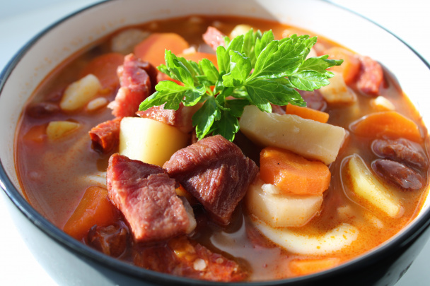 Sladká fazuľová polievka s údeným mäsom  - obrázok 2