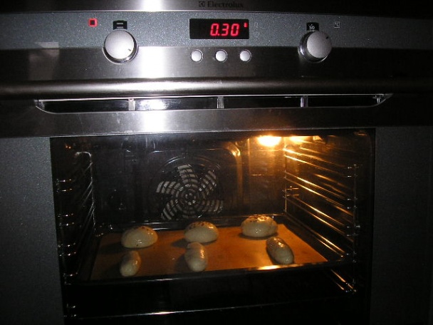 Bezlepkové žemle a rožky (fotorecept) - obrázok 4