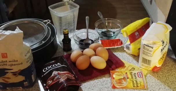 Banánovo-jahodová torta (fotorecept) - obrázok 1