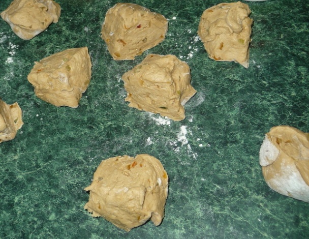 Kysnuté závitky z kávového medovníka (fotorecept) - obrázok 1