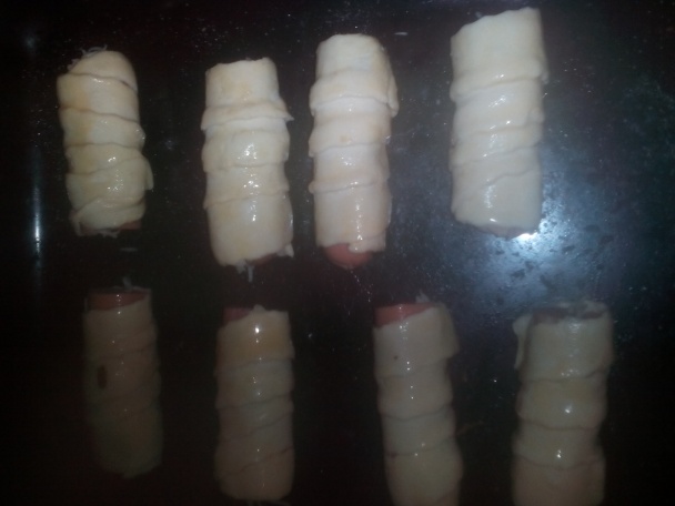 Hotdog v lístkovom ceste (fotorecept) - obrázok 3