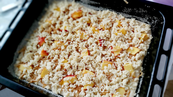 Jednoduchý jogurtovo-ovocný koláč (fotorecept) - obrázok 4