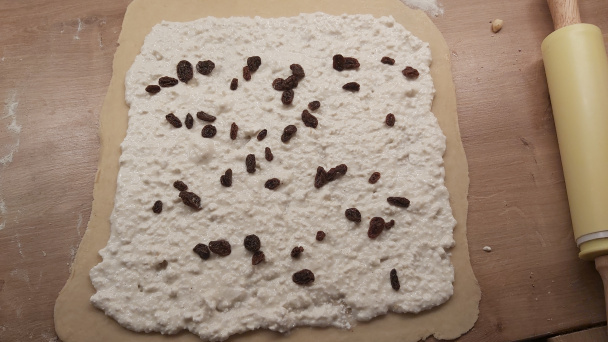 Jablkový a tvarohový kysnutý závin (fotorecept) - obrázok 5