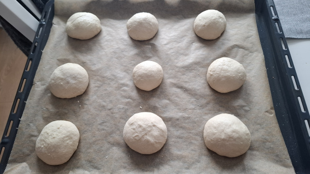 Domáce kváskové žemle (fotorecept) - obrázok 4