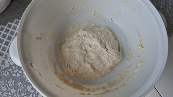 Jednoduchá pšenično-ražná kvásková tehlička (fotorecept) - obrázok 1