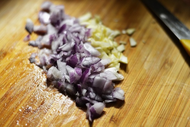 Šampiňónovo-kuracinkovo-cibuľková nátierka (fotorecept) - obrázok 2