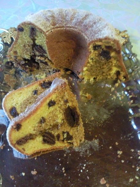 Bábovka s kávenkami a hrozienkami - obrázok 3