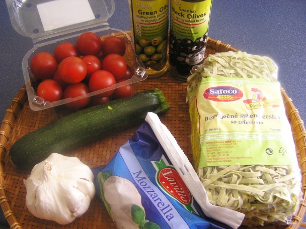 Oprážané cestoviny s cukinou (fotorecept) - obrázok 1