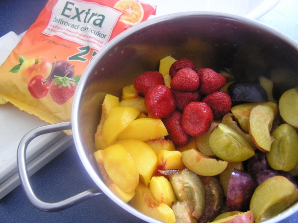 Piškót s ovocím (fotorecept) - obrázok 1