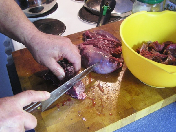 Guláš z diviaka so žemľovou knedľou (fotorecept) - obrázok 1