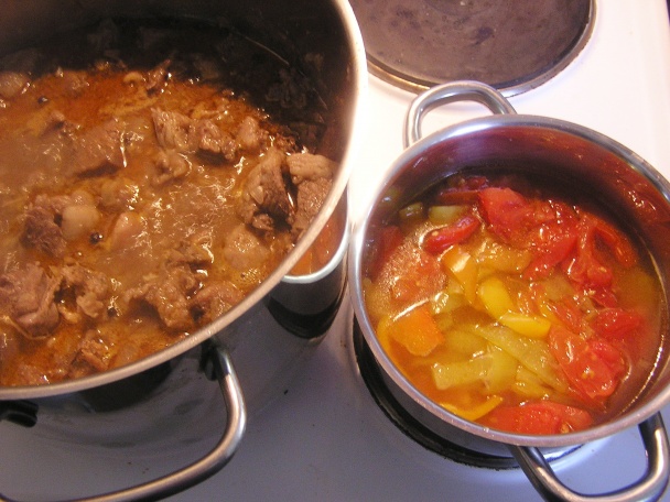 Guláš z diviaka so žemľovou knedľou (fotorecept) - obrázok 4