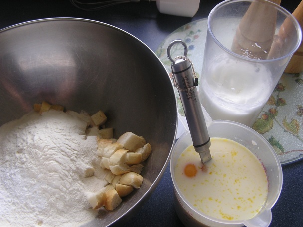 Guláš z diviaka so žemľovou knedľou (fotorecept) - obrázok 6