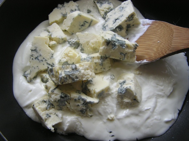 Špenátové rezance s nivovou omáčkou (fotorecept) - obrázok 9