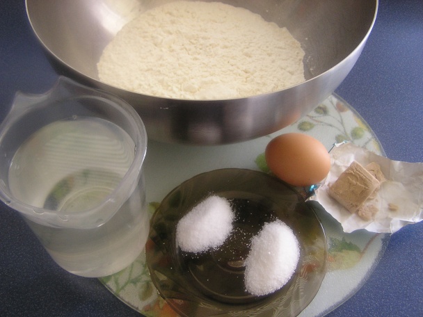 Jarná polievka a liaty chlebový posúch (fotorecept) - obrázok 3