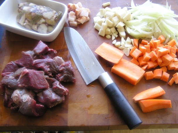 Pomalé ragú z diviaka s gnocchi (fotorecept) - obrázok 1