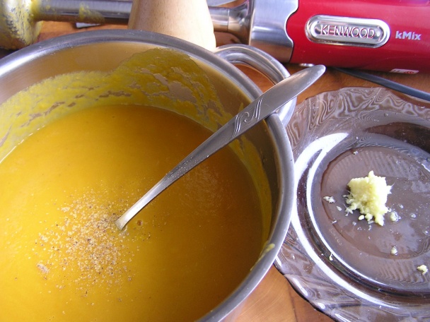 Mrkvová polievka so zázvorom (fotorecept) - obrázok 5