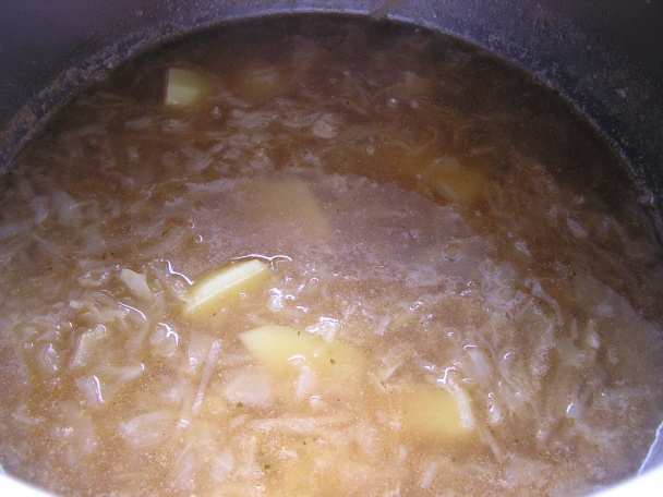 Mäsová polievka pod chlebovou krustou (fotorecept) - obrázok 2