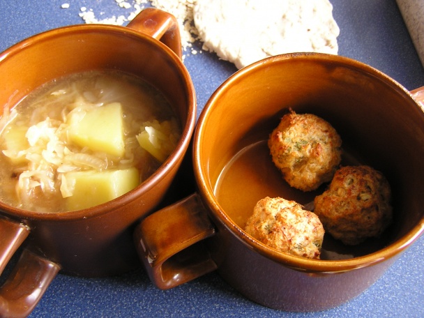 Mäsová polievka pod chlebovou krustou (fotorecept) - obrázok 9