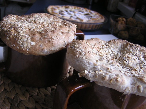 Mäsová polievka pod chlebovou krustou (fotorecept) - obrázok 11