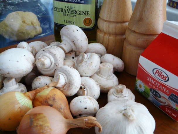 Hubové ragú so širokými rezancami (fotorecept) - obrázok 7