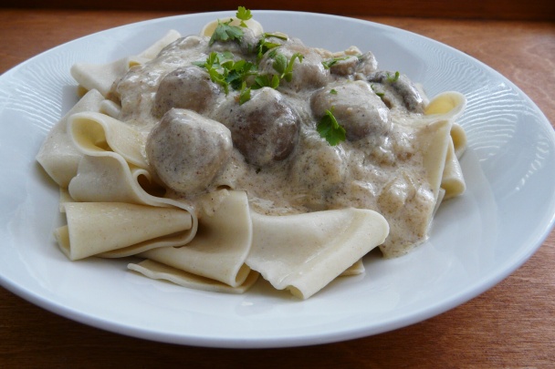 Hubové ragú so širokými rezancami (fotorecept) - obrázok 15