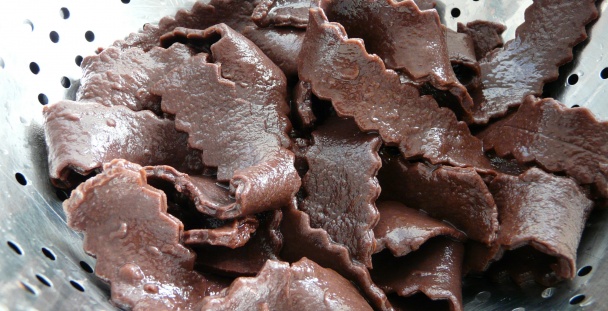 Čokoládové rezance so zmrzlinou a pistáciami (fotorecept) - obrázok 6