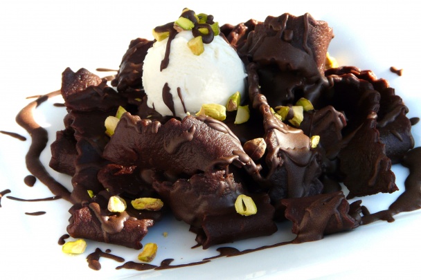 Čokoládové rezance so zmrzlinou a pistáciami (fotorecept) - obrázok 9