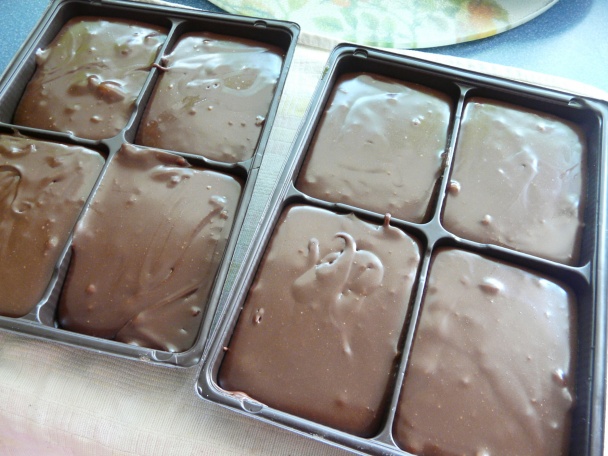 Čokoláda s pistáciami a všeličím iným (fotorecept) - obrázok 5