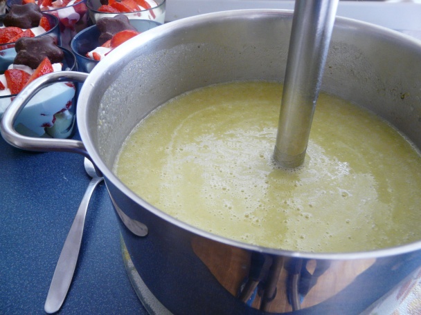 Brokolicovo-karfiolová krémová polievka (fotorecept) - obrázok 2