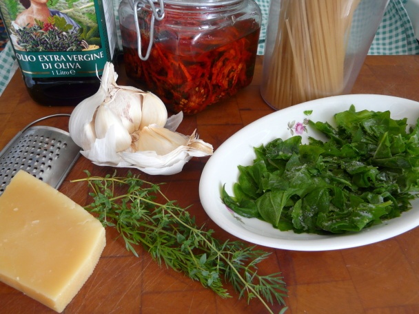 Špagety so sušenými paradajkami (fotorecept) - obrázok 1