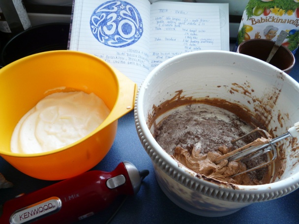 Torta čokoládovo-tvarohovo-jahodová (fotopostup) - obrázok 1