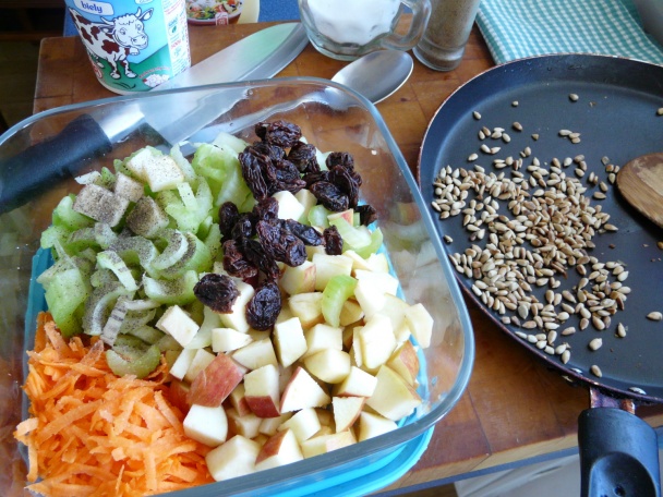 Šalát zo stopkatého zeleru (fotorecept) - obrázok 2