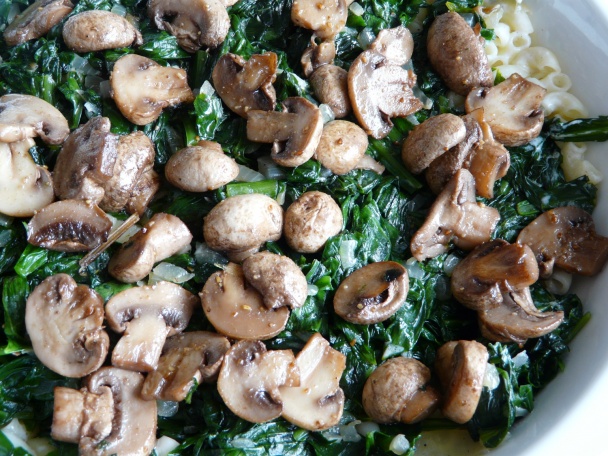 Zapekané cestoviny s medvedím cesnakom (fotorecept) - obrázok 5