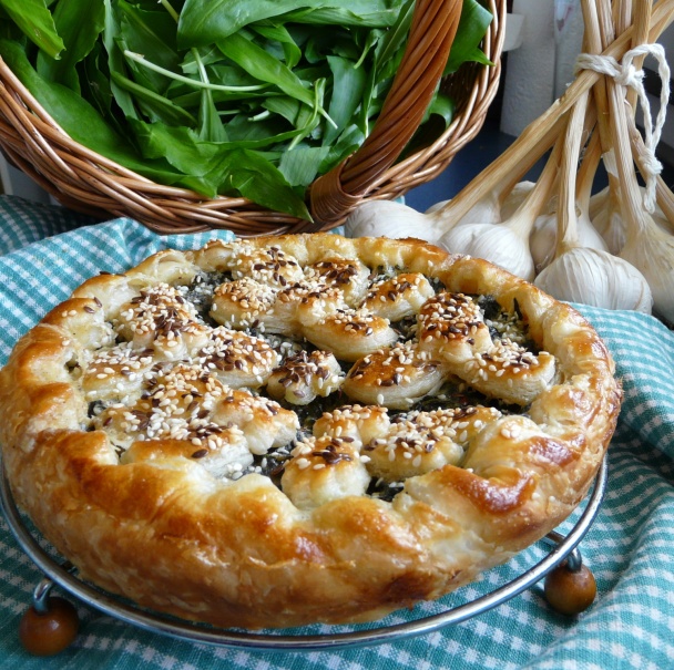 Koláč s medvedím cesnakom (fotorecept) - obrázok 10