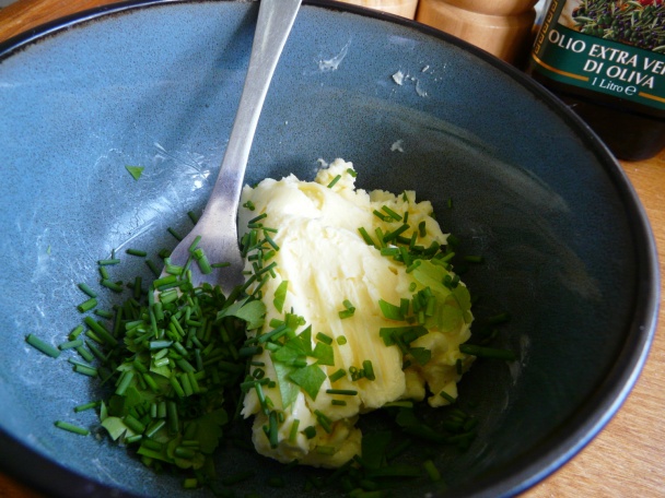 Žralok s bylinkovým maslom (fotorecept) - obrázok 4