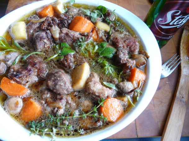 Ragú na čiernom pive a zemiakové pampúchy (fotorecept) - obrázok 6