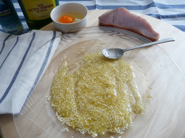 Steak z tuniaka so sezamovou krustou (fotorecept) - obrázok 2