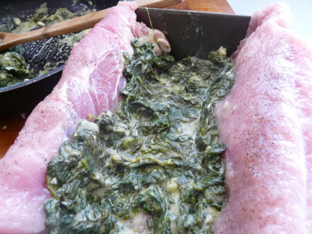 Mäsová roláda plnená špenátom a kuracím fášom (fotorecept) - obrázok 5