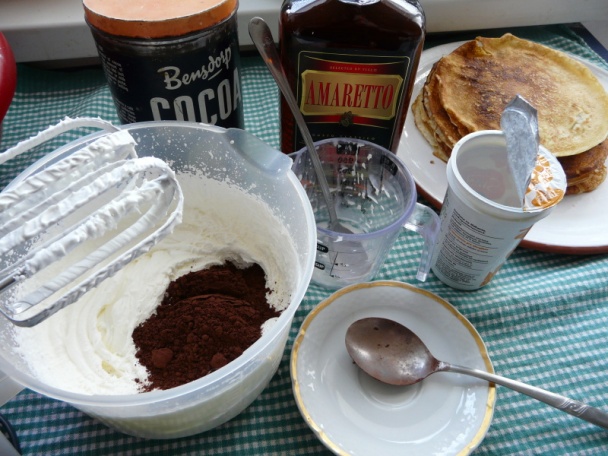Chocolate Amaretto crépe cake (fotorecept) - obrázok 3
