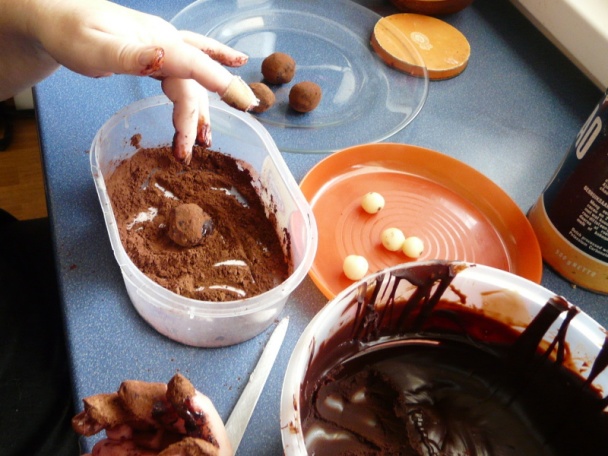 Chocolate Amaretto crépe cake (fotorecept) - obrázok 13