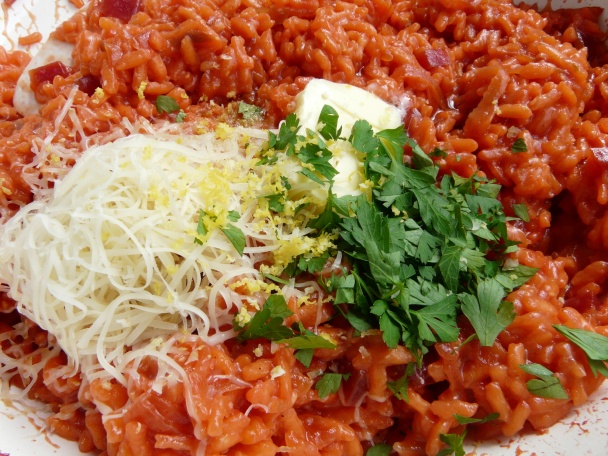 Risotto s červenou repou a kuracími lízatkami (fotorecept) - obrázok 2