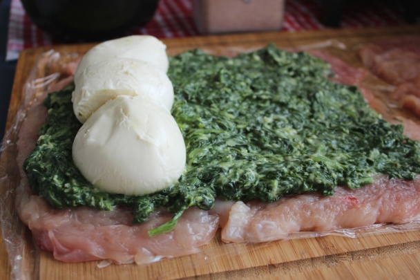 Kuracie rolády so zemiakovo-mrkvovým pyré a paradajkovo-baklažánovou salsou (fotorecept) - obrázok 2