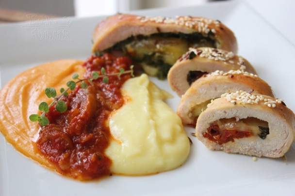 Kuracie rolády so zemiakovo-mrkvovým pyré a paradajkovo-baklažánovou salsou (fotorecept) - obrázok 12