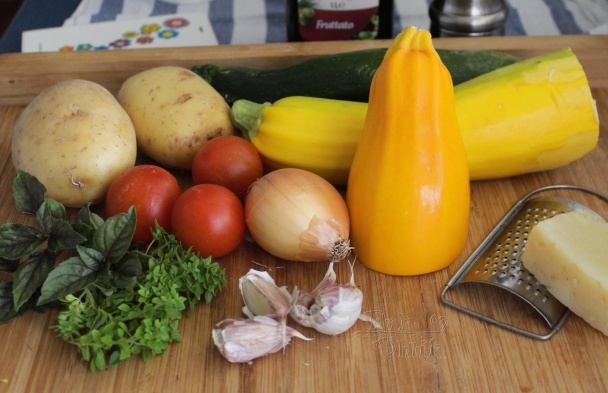 Krémová polievka s cuketovými rezancami a restovanými paradajkami (fotorecept) - obrázok 2