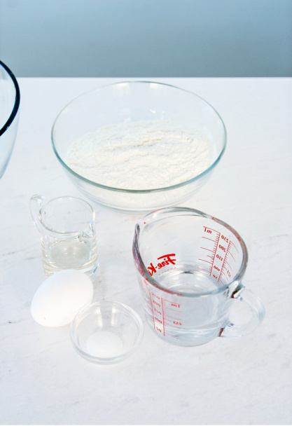 Tradičná ťahaná štrúdľa s jablkami a so škoricou (fotorecept) - obrázok 1