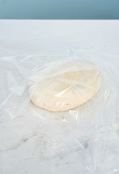 Tradičná ťahaná štrúdľa s jablkami a so škoricou (fotorecept) - obrázok 4