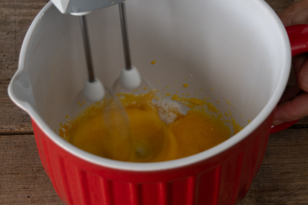 Roláda s karamelovou plnkou (fotorecept) - obrázok 3