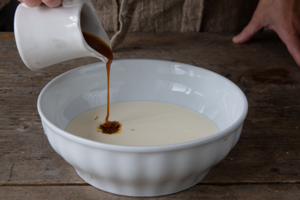 Roláda s karamelovou plnkou (fotorecept) - obrázok 10