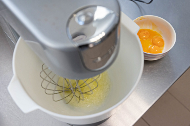 Čokoládová torta bez lepku a laktózy na spôsob sacherky (fotorecept) - obrázok 1