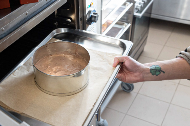 Čokoládová torta bez lepku a laktózy na spôsob sacherky (fotorecept) - obrázok 6